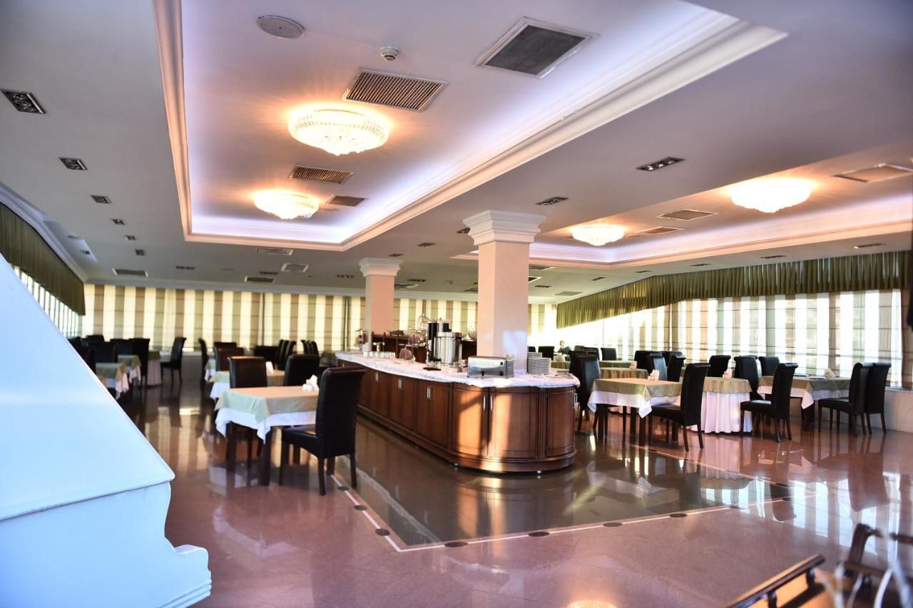 Отель Era Palace Hotel Батуми