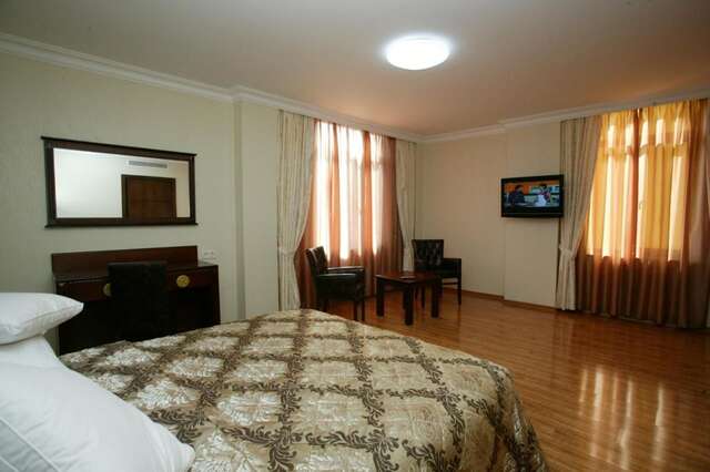 Отель Era Palace Hotel Батуми-29
